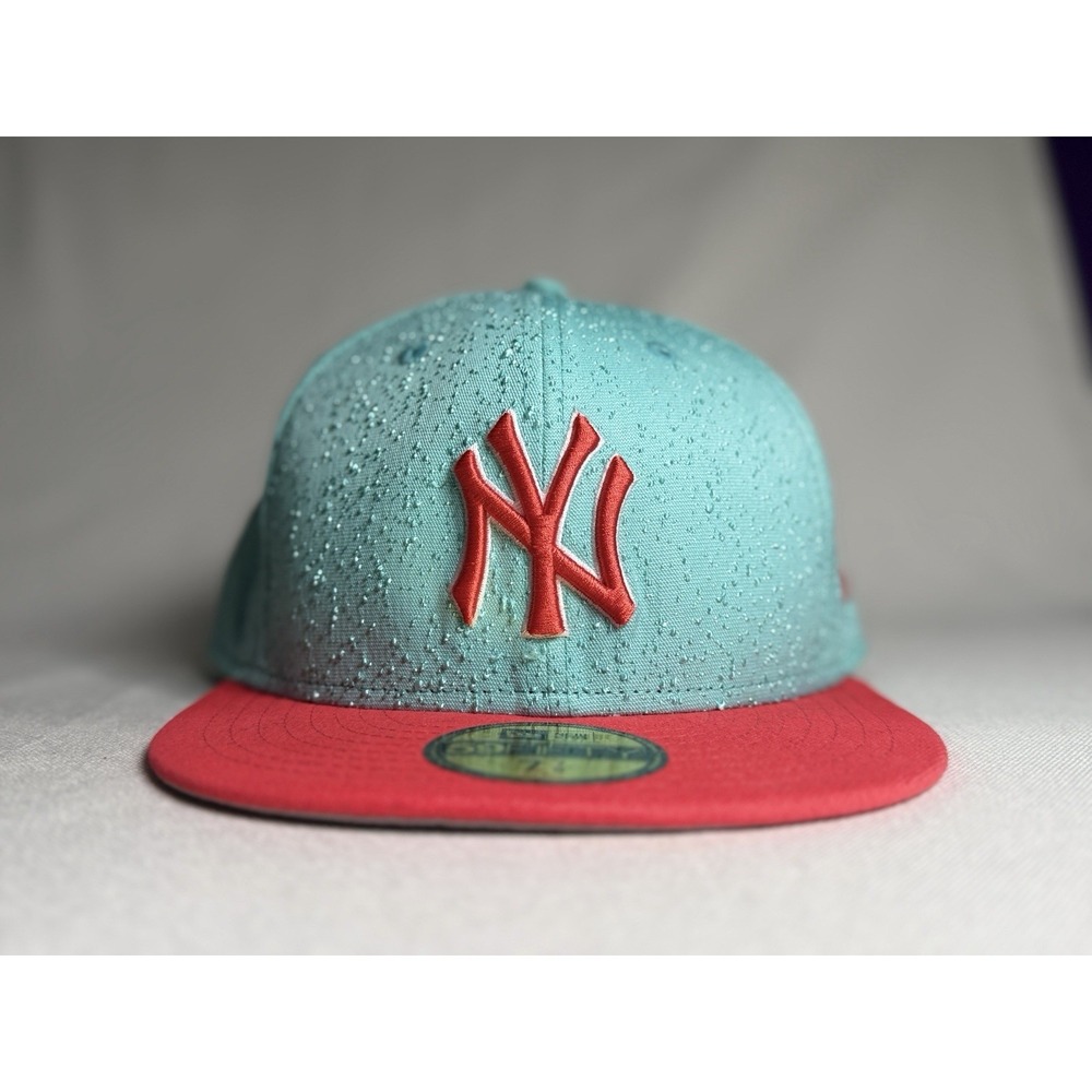 New Era 59FIFTY NY Yankees Dew Drops Textured Teal Pink Custom Fitted Hat 7 7/8